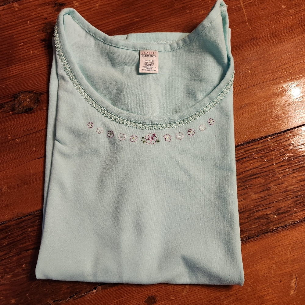 Ladies sleevless tee